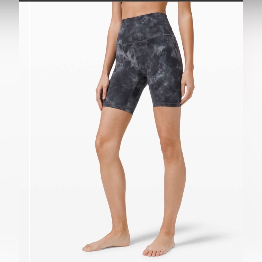 Lululemon Align Short 8" *Diamond Dye
Diamond Dye Pitch Grey Graphite Grey